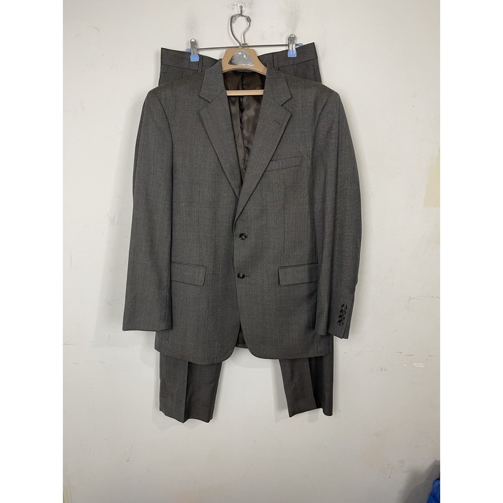 Jos A Bank Mens Suit 40R Jacket & Pants Set Gray Plaid 2 Piece US 33 Waist
